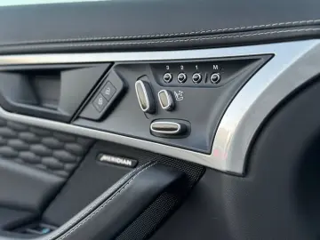 JAGUAR F-Type Coupe R-Dynamic Black   PANO   1.HAND