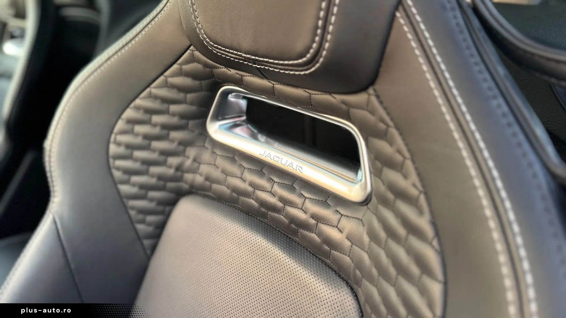 JAGUAR F-Type Coupe R-Dynamic Black   PANO   1.HAND