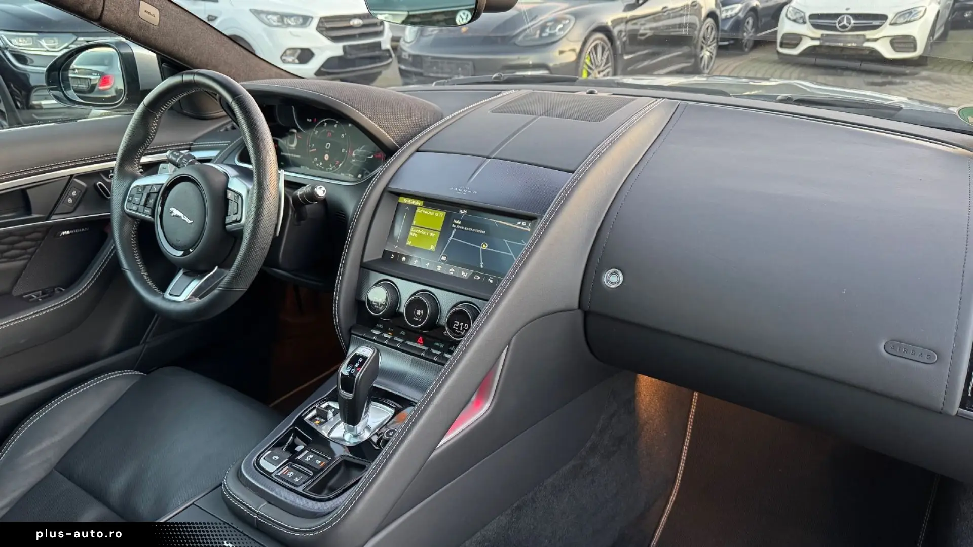 JAGUAR F-Type Coupe R-Dynamic Black   PANO   1.HAND