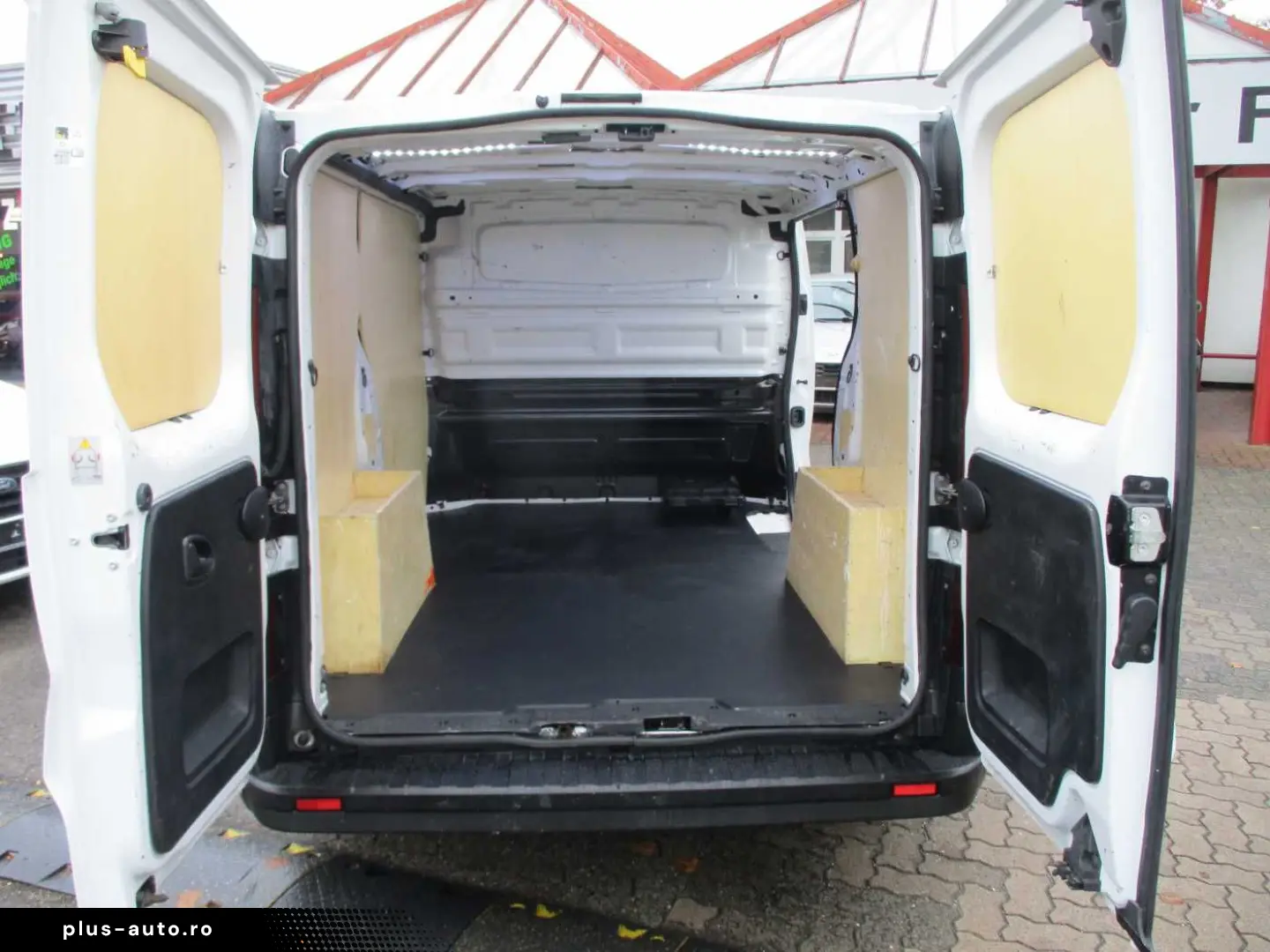 RENAULT Trafic dCi 120 ENERGY L1H1 2 8t