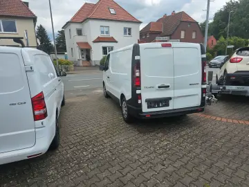 RENAULT Trafic L1 H1 LED Purevision Navi Klima Temp