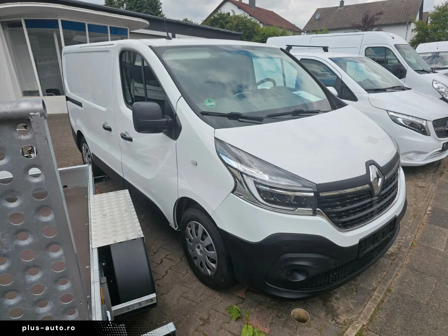 RENAULT Trafic L1 H1 LED Purevision Navi Klima Temp