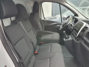 RENAULT Trafic L1 H1 LED Purevision Navi Klima Temp