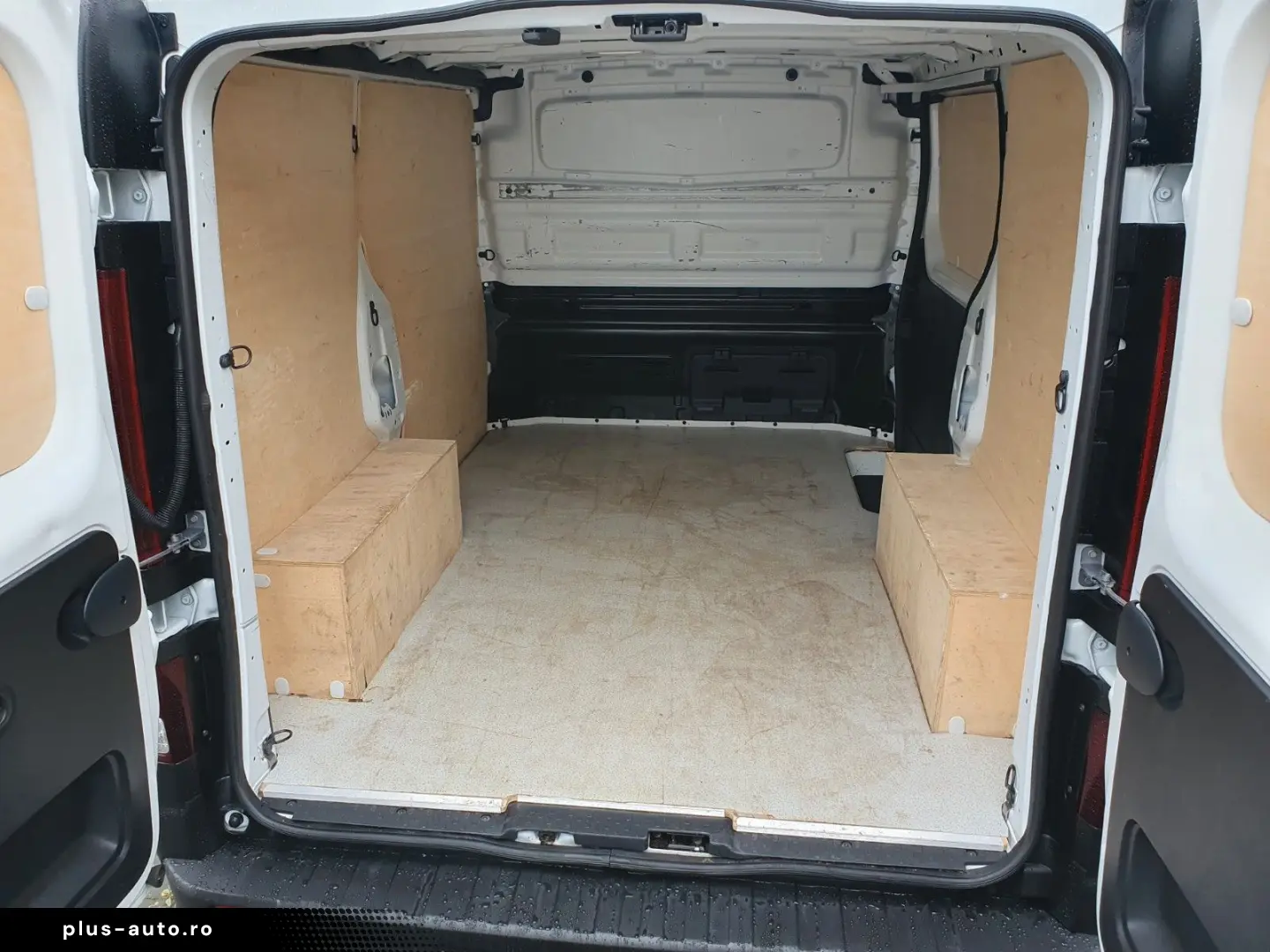 RENAULT Trafic L1 H1 LED Purevision Navi Klima Temp