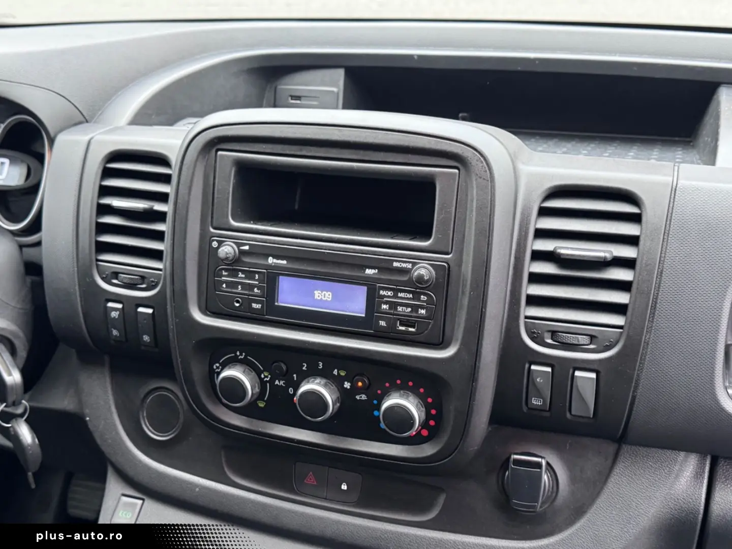 RENAULT Trafic Kasten L1H1 2 8t Komfort KLIMA FULL-LED