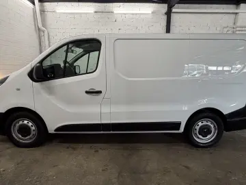 RENAULT Trafic L1H1 3 0t Komfort 1HAND KLIMA RFK DAB