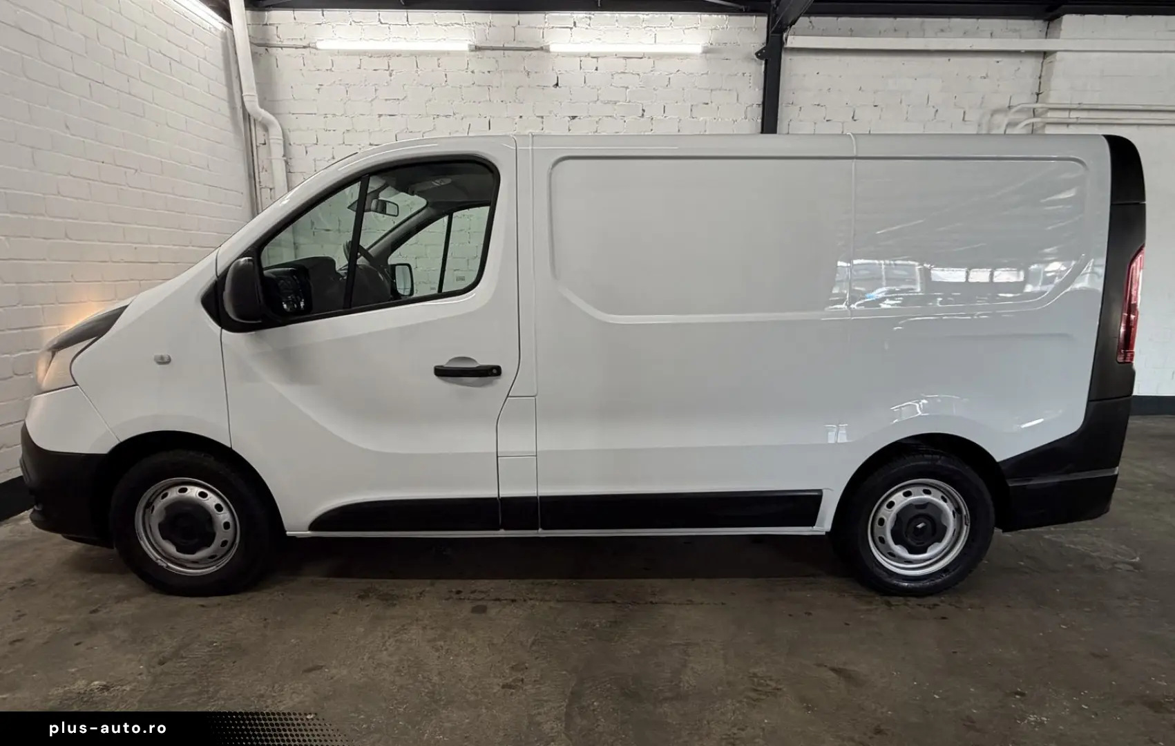 RENAULT Trafic L1H1 3 0t Komfort 1HAND KLIMA RFK DAB