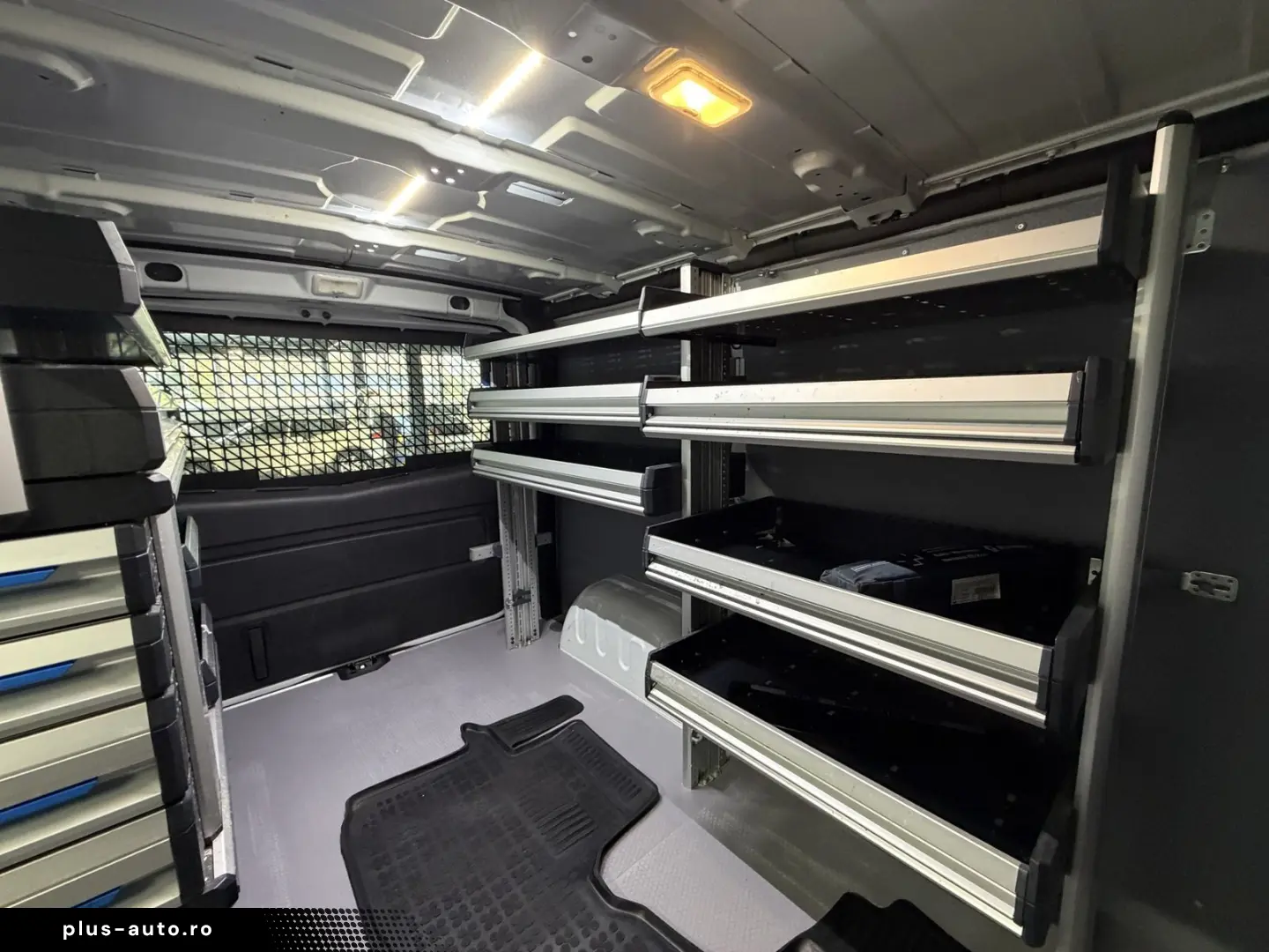 RENAULT Trafic L1H1 3 0t Komfort 1HAND KLIMA RFK DAB