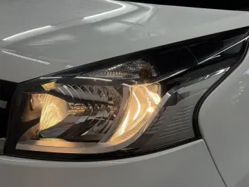 RENAULT Trafic L1H1 3 0t Komfort 1HAND KLIMA RFK DAB