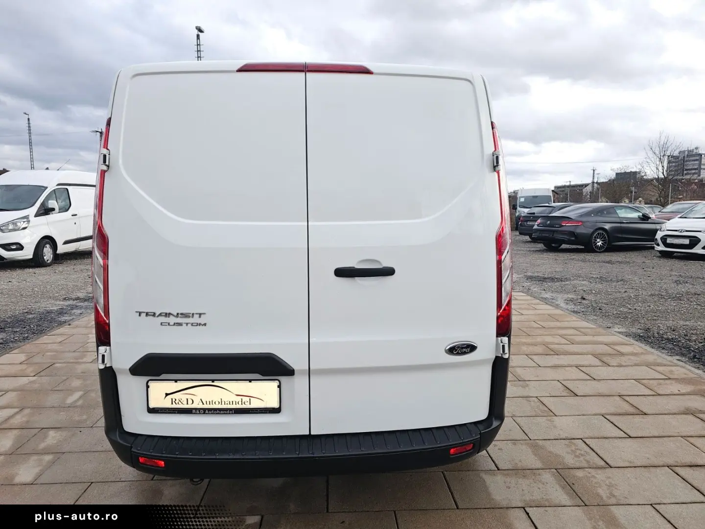 FORD Transit Custom Kasten 260 L1 Startup