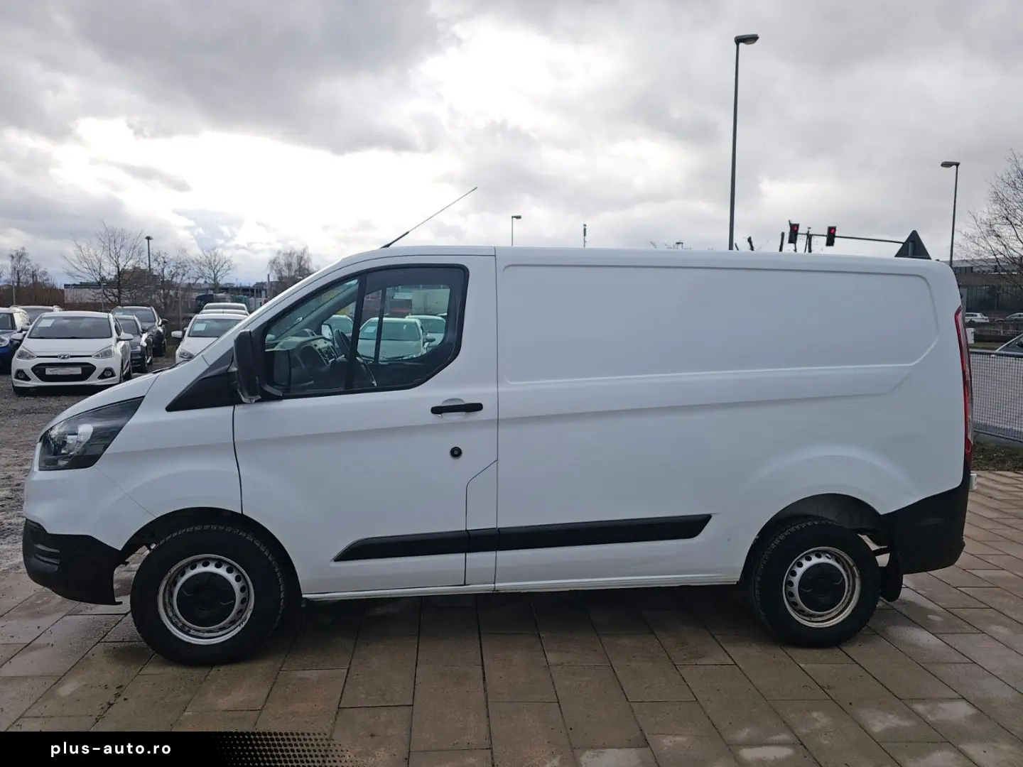 FORD Transit Custom Kasten 260 L1 Startup