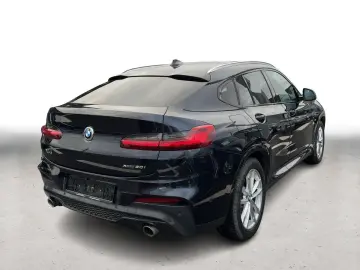 BMW X4 xDrive 30i M-Sport DAB AHK HUD PANO VIRT ACC