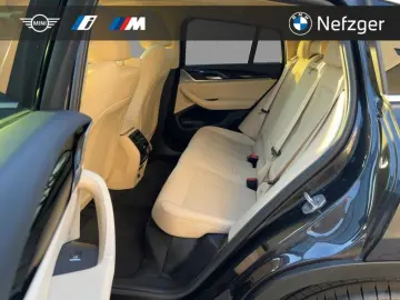 BMW X4 xDrive20i LED HiFi Panorama Memory-Sitze RFK