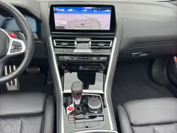 BMW M8 Cabrio M Competition Komfortzugang Soft-Close