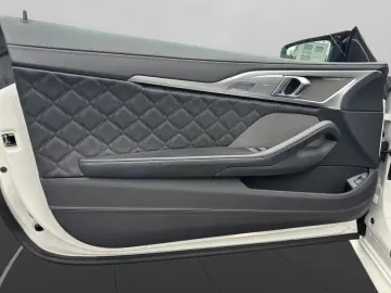 BMW M8 Cabrio M Competition Komfortzugang Soft-Close