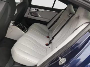 BMW M8 Gran Coupé Bowers & Wilkins Driv.Assist.Prof