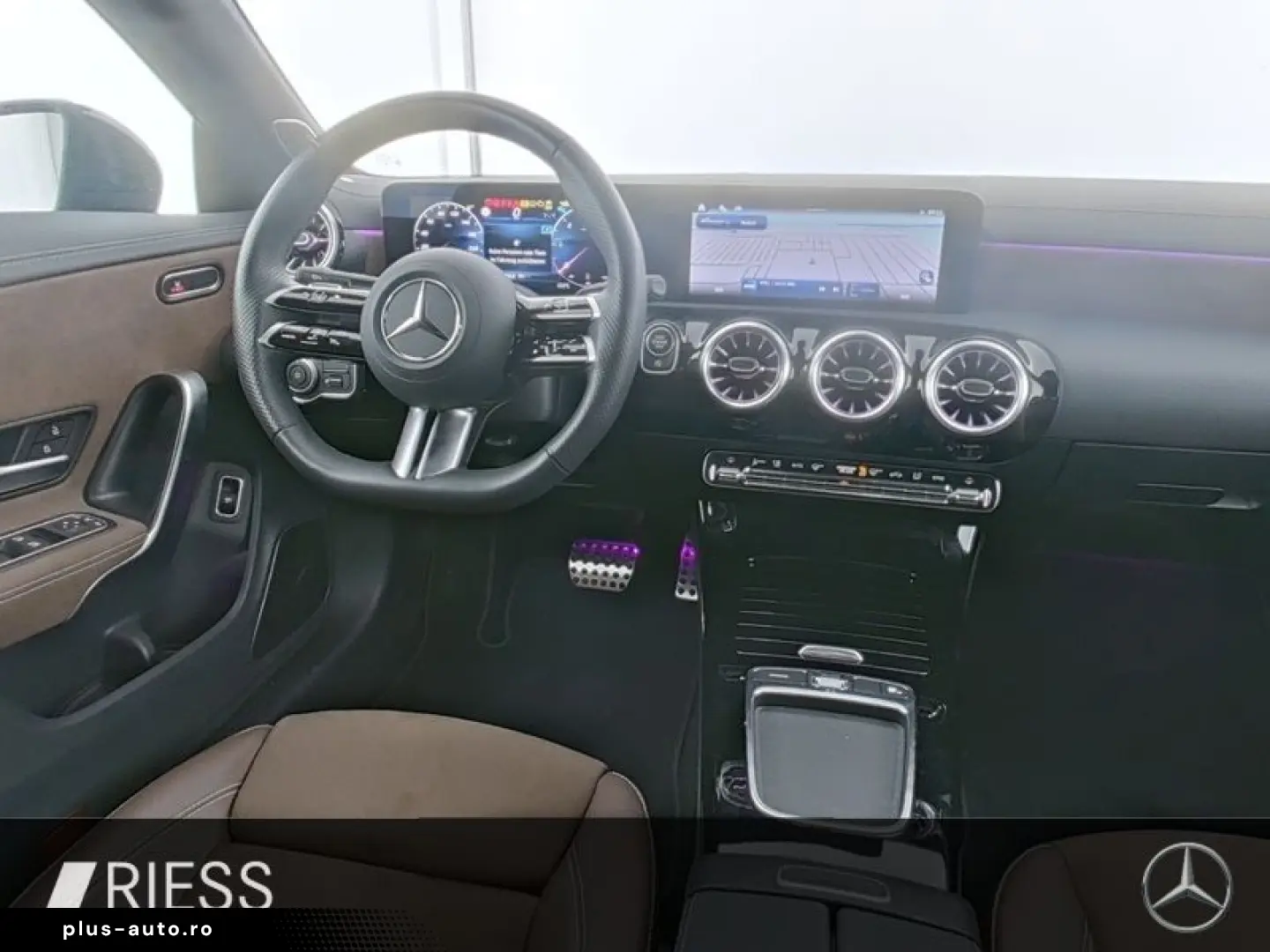 MERCEDES-BENZ CLA 180 d AMG Sport Night Nav LED LEDER