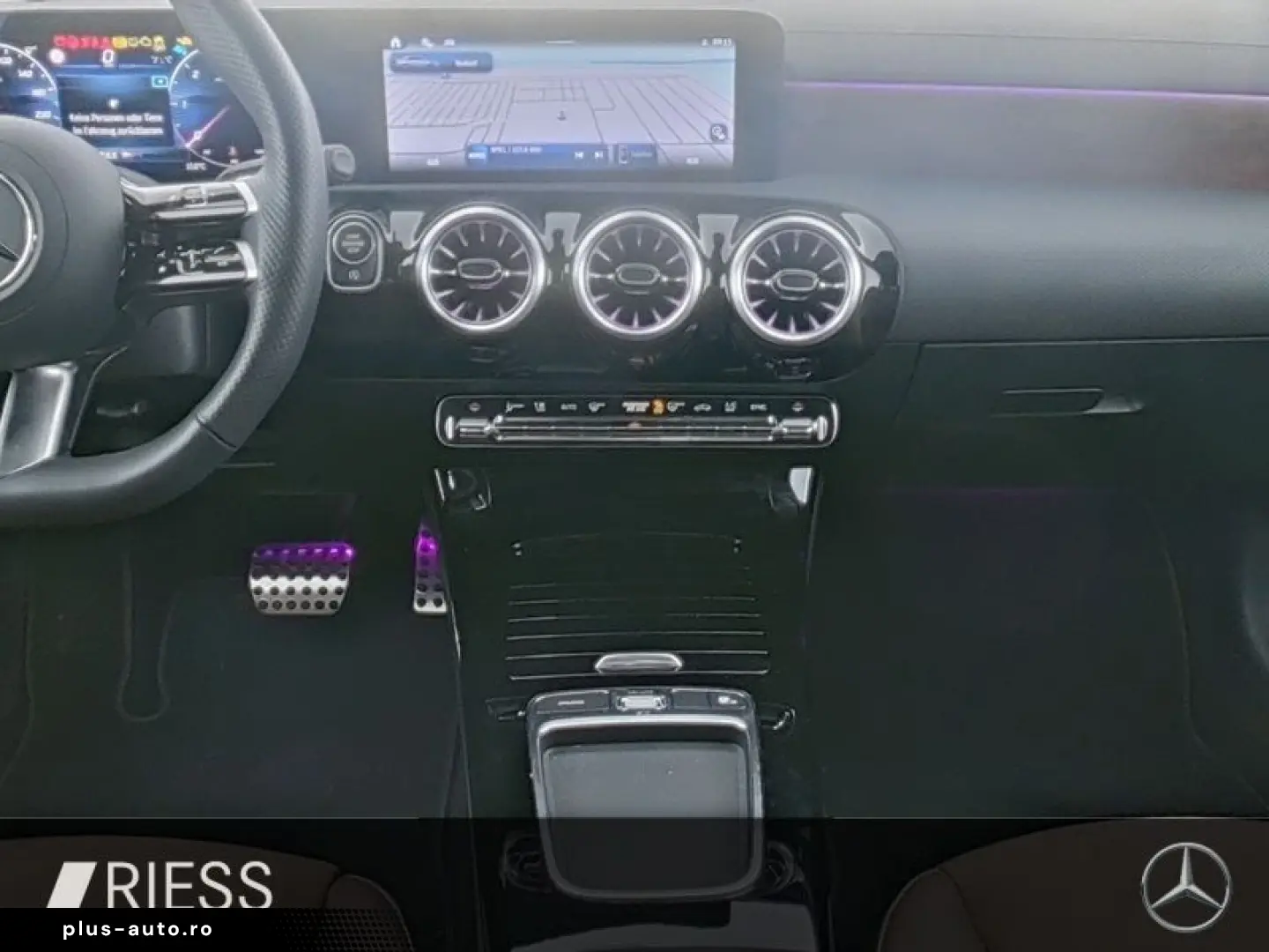 MERCEDES-BENZ CLA 180 d AMG Sport Night Nav LED LEDER