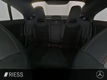 MERCEDES-BENZ CLA 200 d AMG Sport Night LED Pano W-Paket Key