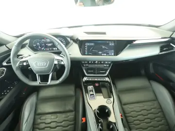 Audi e-tron GT quattro