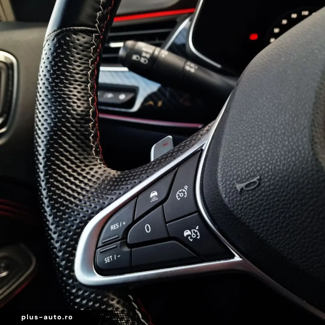 RENAULT ARKANA 1.3 TCe MHEV 160CP RS Line EDC