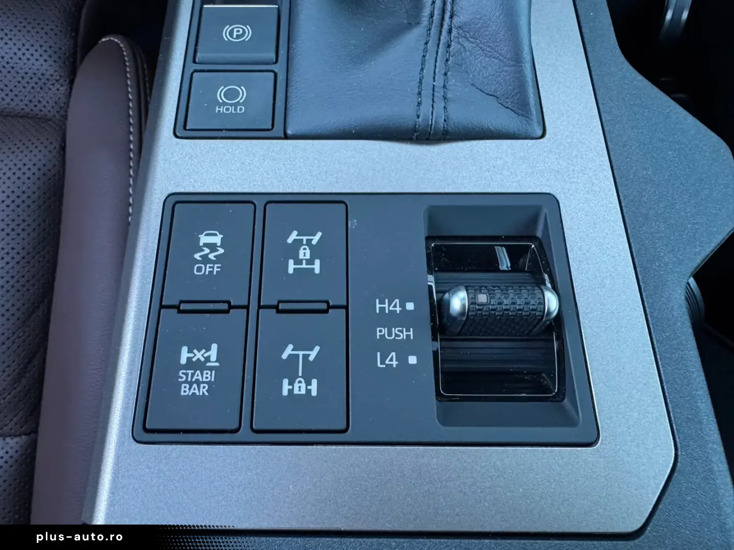 Toyota Land Cruiser 2 8 D-4D 151kW AWD First Edition