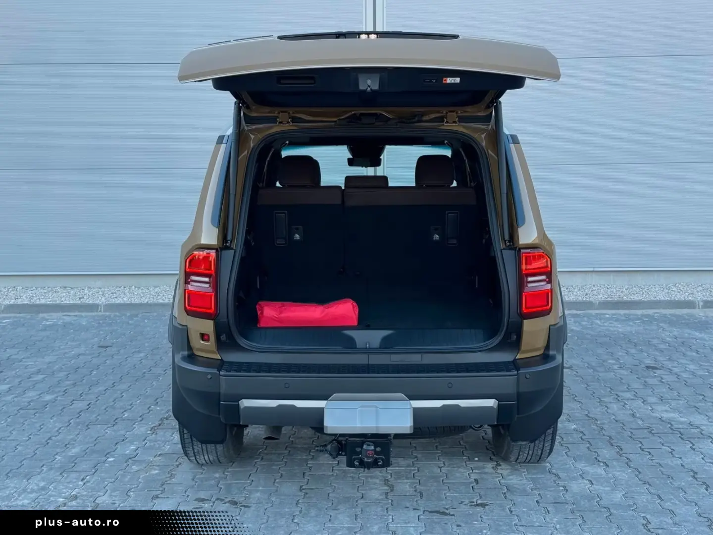 Toyota Land Cruiser 2 8 D-4D 151kW AWD First Edition