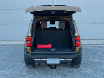 Toyota Land Cruiser 2 8 D-4D 151kW AWD First Edition