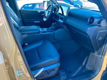 Toyota Land Cruiser 2 8 D-4D 151kW AWD First Edition