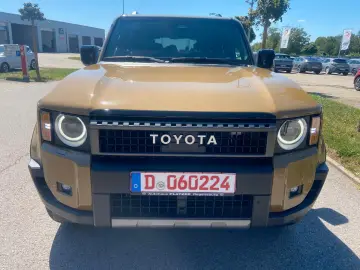 Toyota Land Cruiser 2 8 D-4D 151kW AWD First Edition