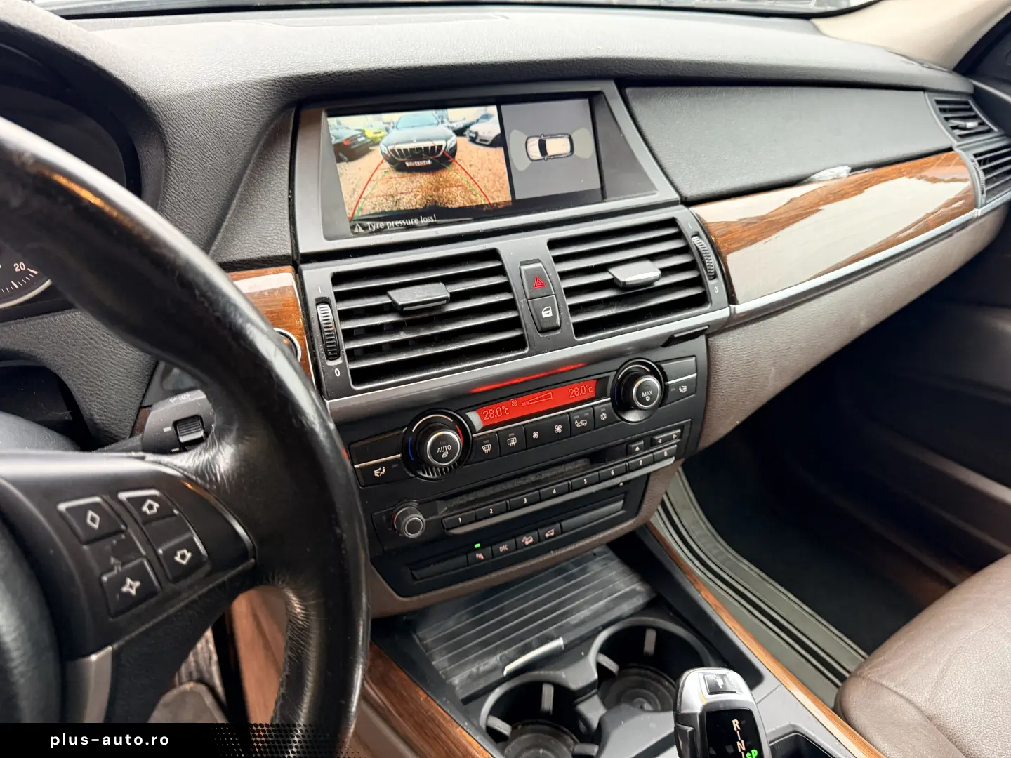 4000e avans și 4000e în 3 luni