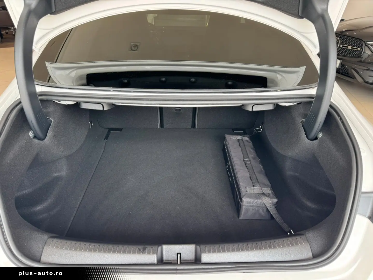 MERCEDES-BENZ CLA 200 d AMG NIGHT DISTRONIC TOP