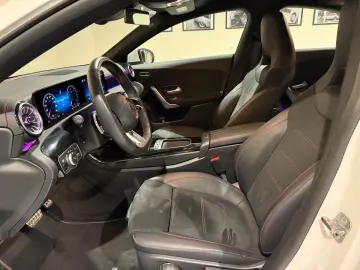 MERCEDES-BENZ CLA 220 d AMG Line MBUX  Diamant