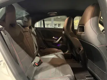 MERCEDES-BENZ CLA 220 d AMG Line MBUX  Diamant