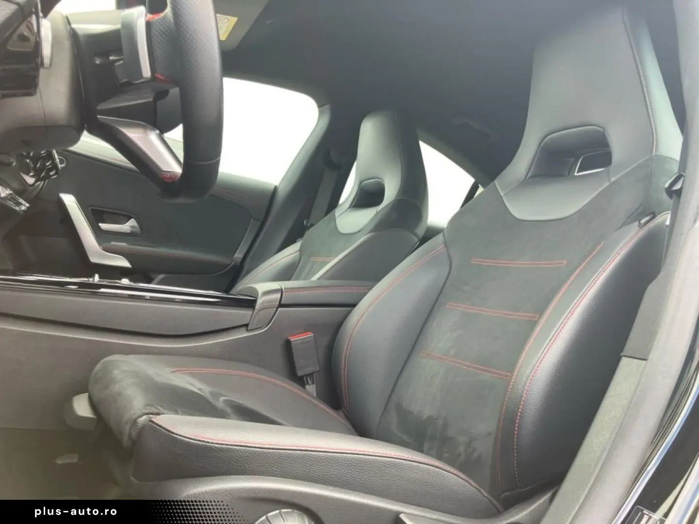 MERCEDES-BENZ CLA 220 d Coupé AMG KEYLESS KAM LED NAVI AMBI