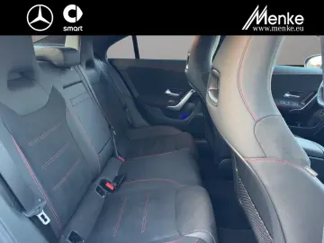 MERCEDES-BENZ CLA 200 d Coupé AMG Night Distro KeyGo Amb