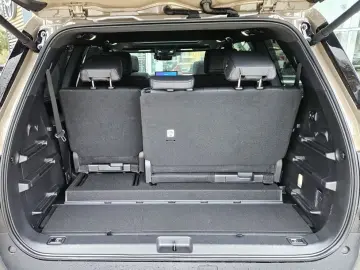 Toyota Sequoia Hybrid TRD Pro 4WD Twin Turbo V6