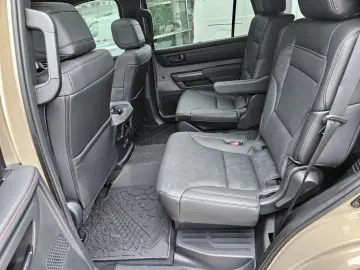 Toyota Sequoia Hybrid TRD Pro 4WD Twin Turbo V6