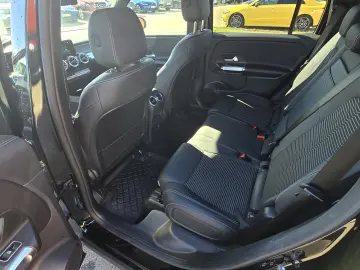 Mercedes-Benz Clasa GLB 200 4Matic