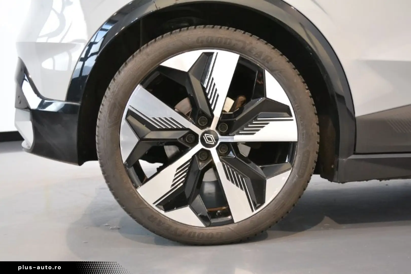 RENAULT MEGANE E-TECH EV60 220cp techno super charge