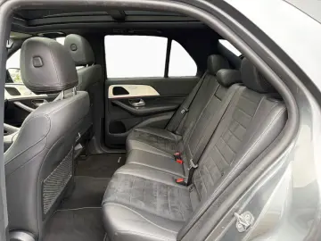 MERCEDES-BENZ GLE 300d 4Matic AMG Night Pano