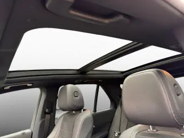 MERCEDES-BENZ GLE 300d 4Matic AMG Night Pano