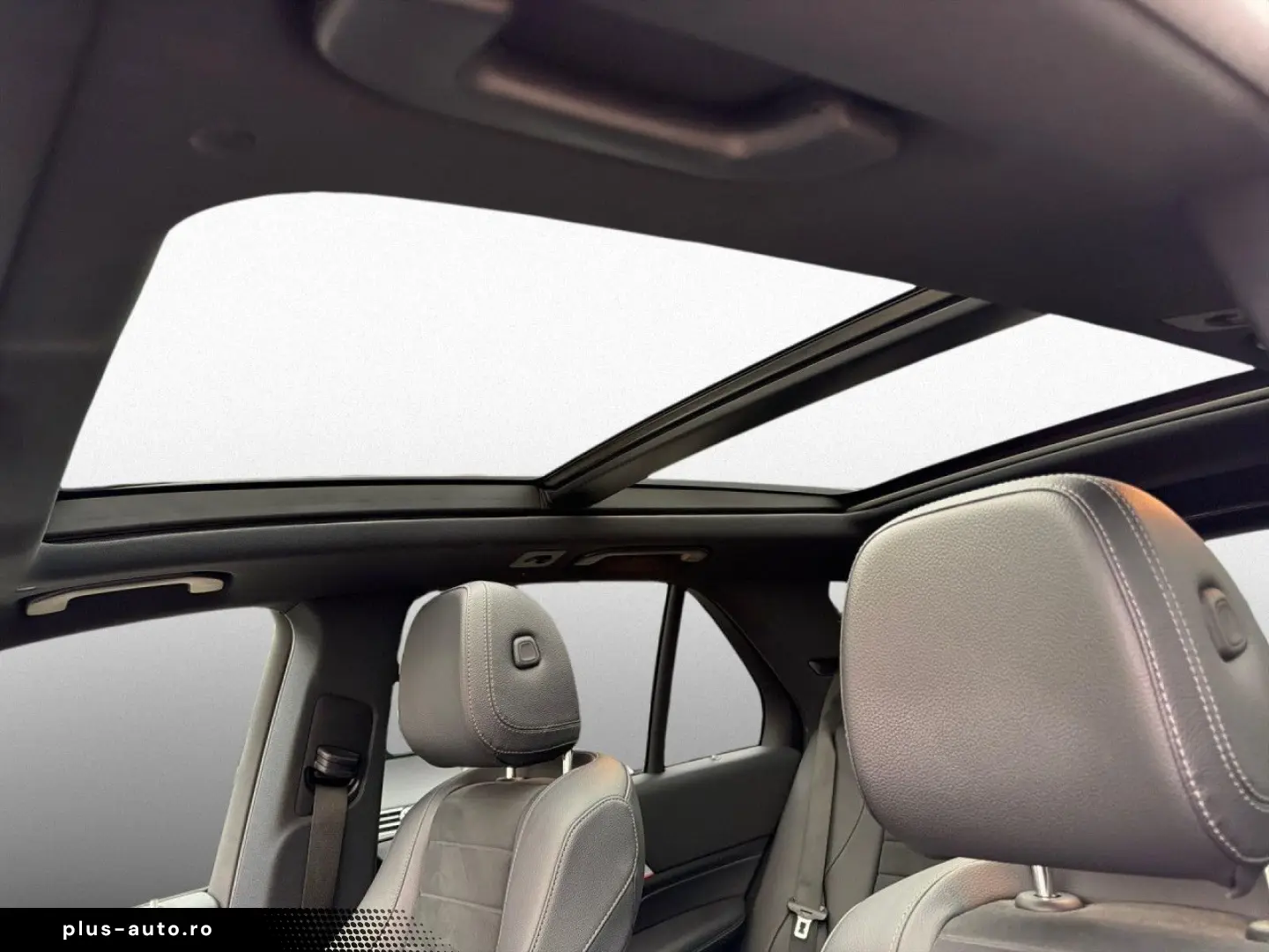 MERCEDES-BENZ GLE 300d 4Matic AMG Night Pano