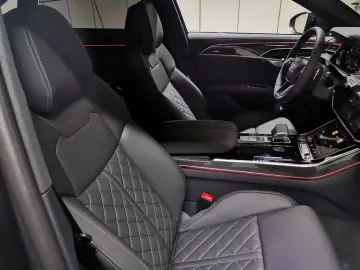 Audi A8 -S line Daytona