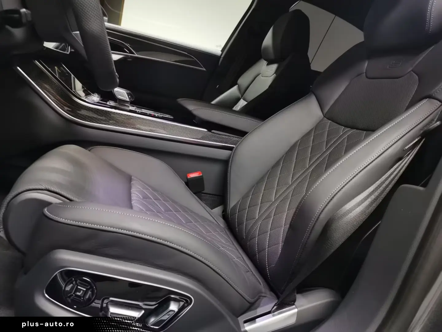 Audi A8 -S line Daytona