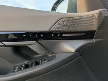 BMW 530e Limousine Driv.Ass.Plus. Park.Ass.Plus. H&K