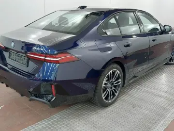 BMW 530e LIMOUSINE M SPORT SHADOW 19Z HuD 360  WIDE