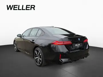 BMW 530e Lim M SPORT KomSi AdLED AHK Kam DA Alu20