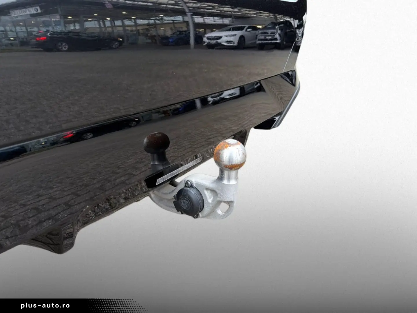 BMW 530e Lim M SPORT KomSi AdLED AHK Kam DA Alu20