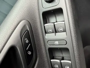 VW Golf 6 BLUE-MOTION  Fab 12-2011